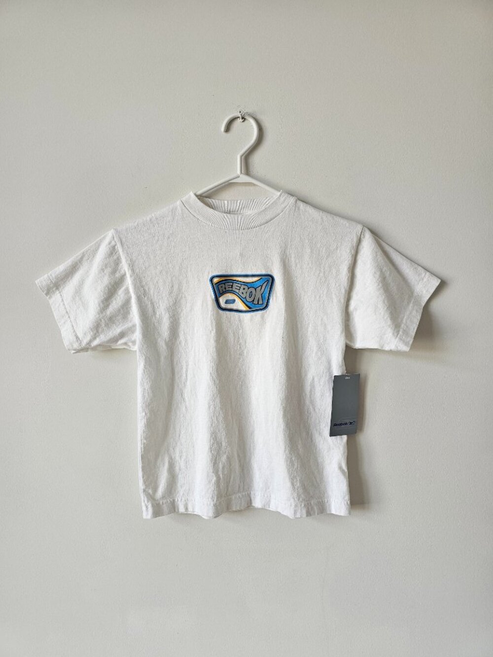 NWT Reebok White Crew Neck Short Sleeve 100% Cotton T-Shirt Boy's Small